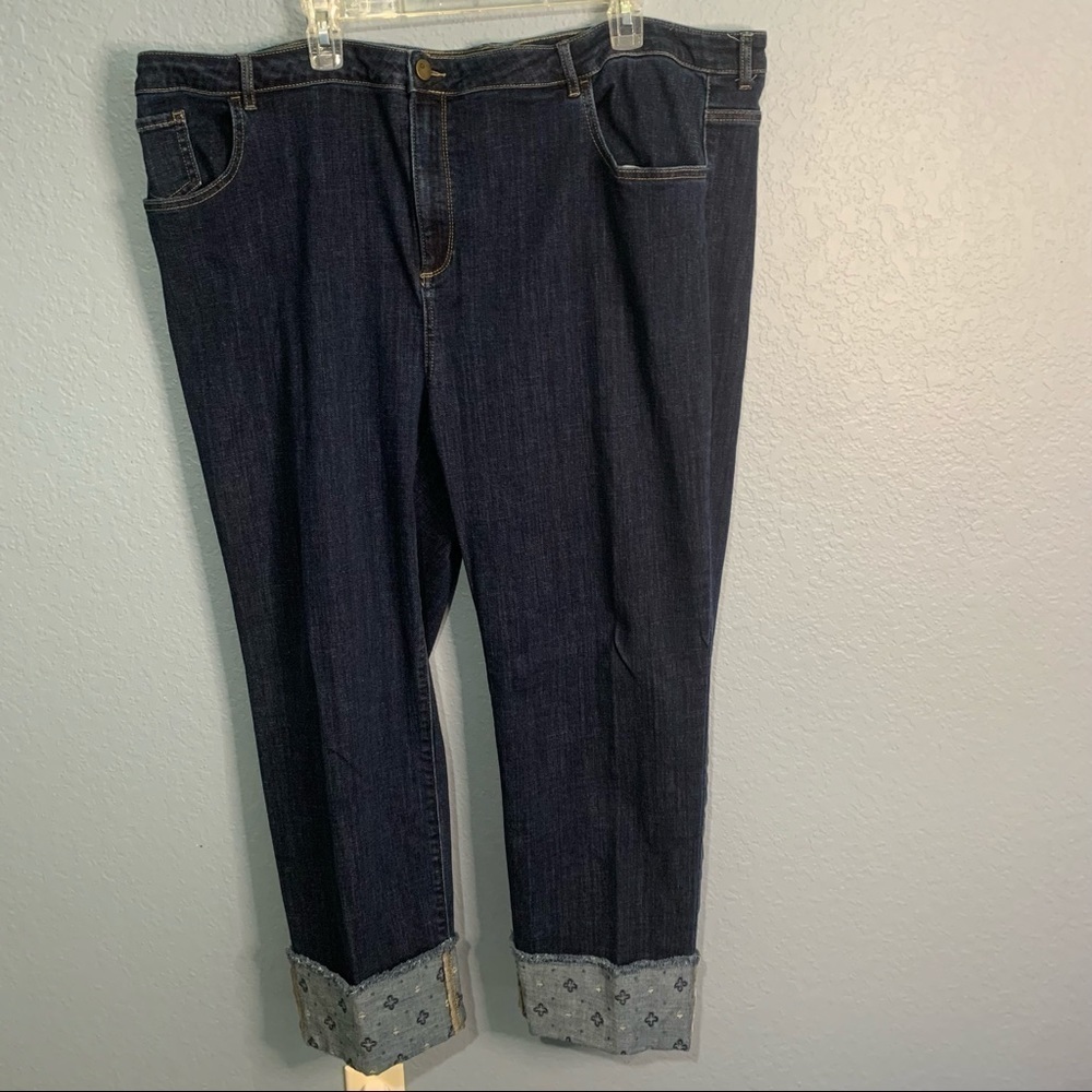 LOGO by Lori Goldstein Straight Leg Jeans